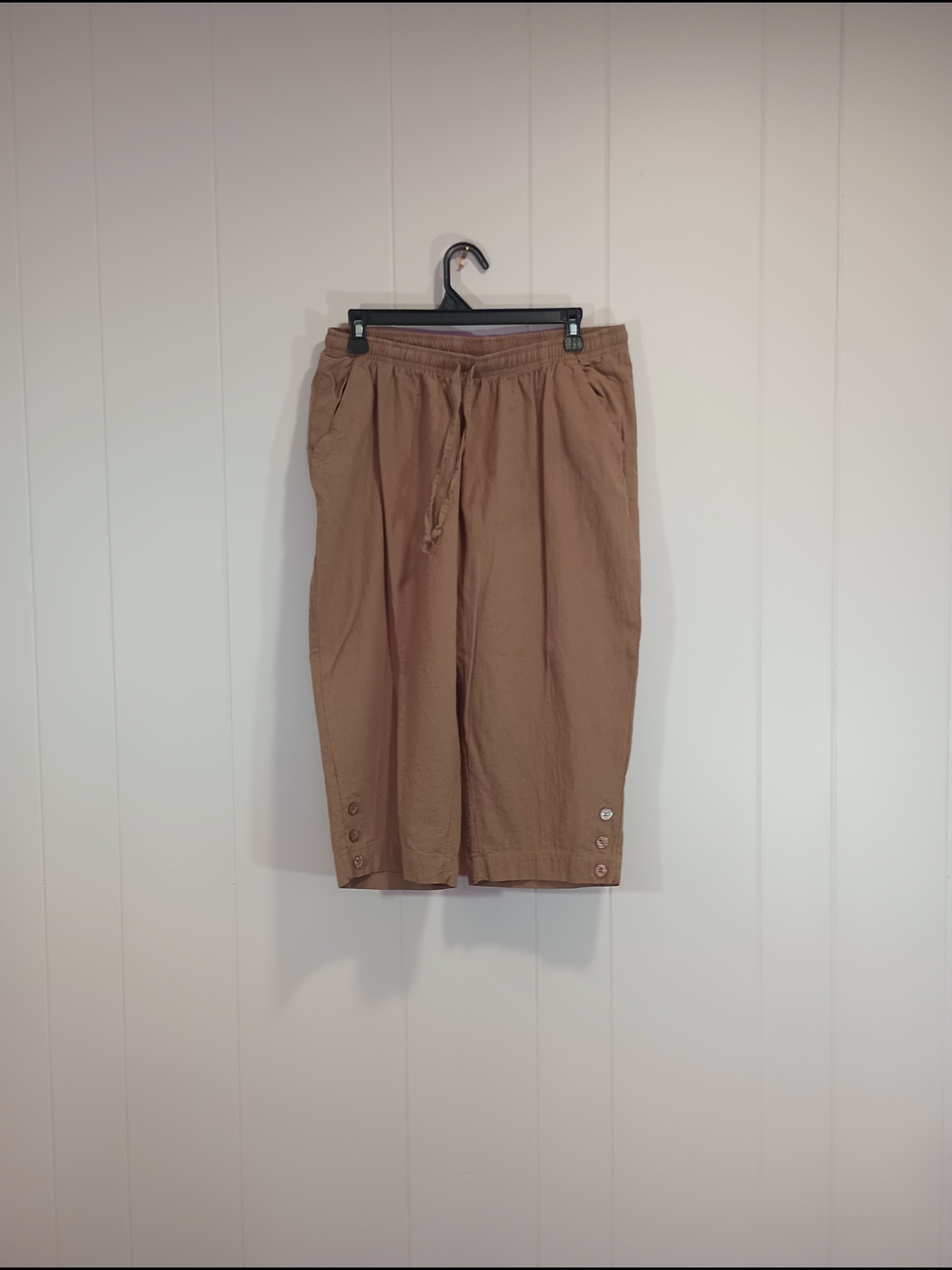 Rebecca Malone 100% Cotton Tan Drawstring Capris 4 Pockets